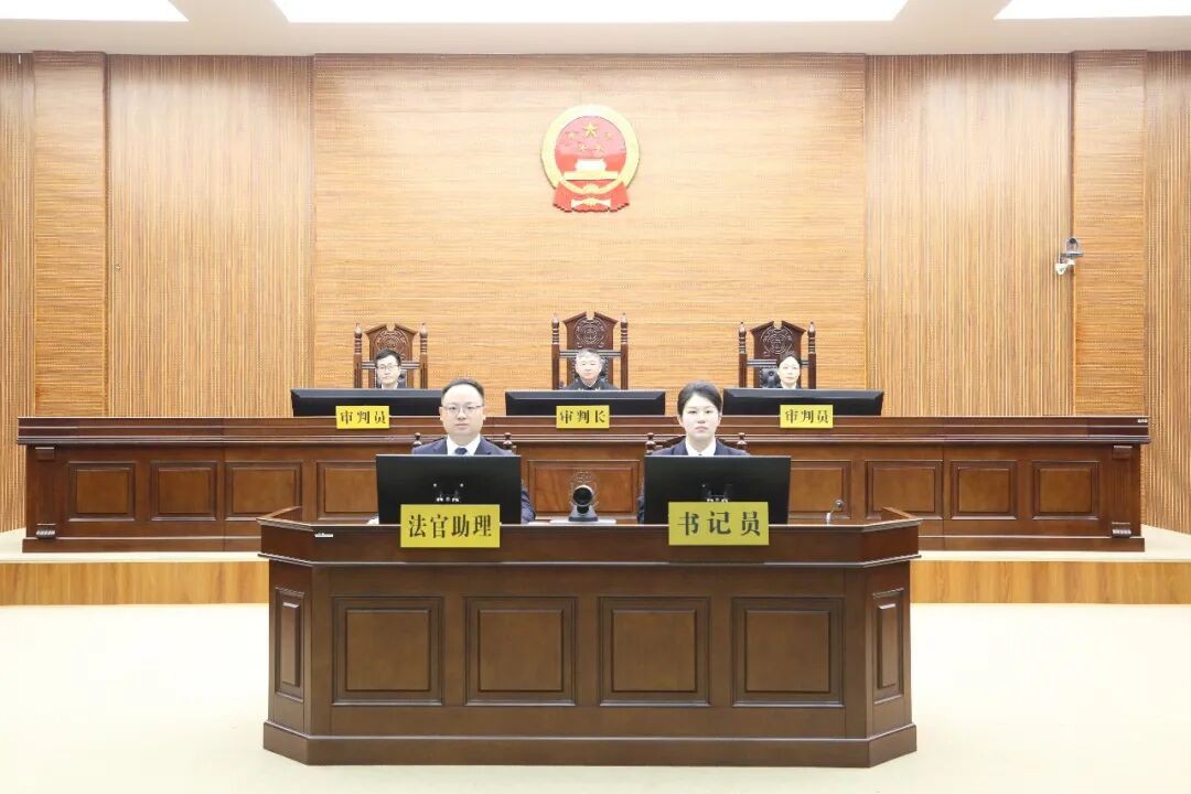 江苏省南京市人大常委会原党组书记、主任龙翔受贿、贪污、 滥用职权、内幕交易案一审宣判 江苏省南京市人大常委会原党组书记、主任龙翔受贿、贪污、 滥用职权、内幕交易案一审宣判